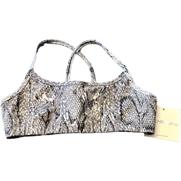 Beyond Yoga Other - Beyond Yoga Sports Bra